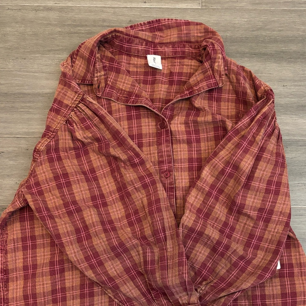 NWT Abound Plaid Button-Up Shirt Red Tan Jo Size Small - Picture 4 of 6